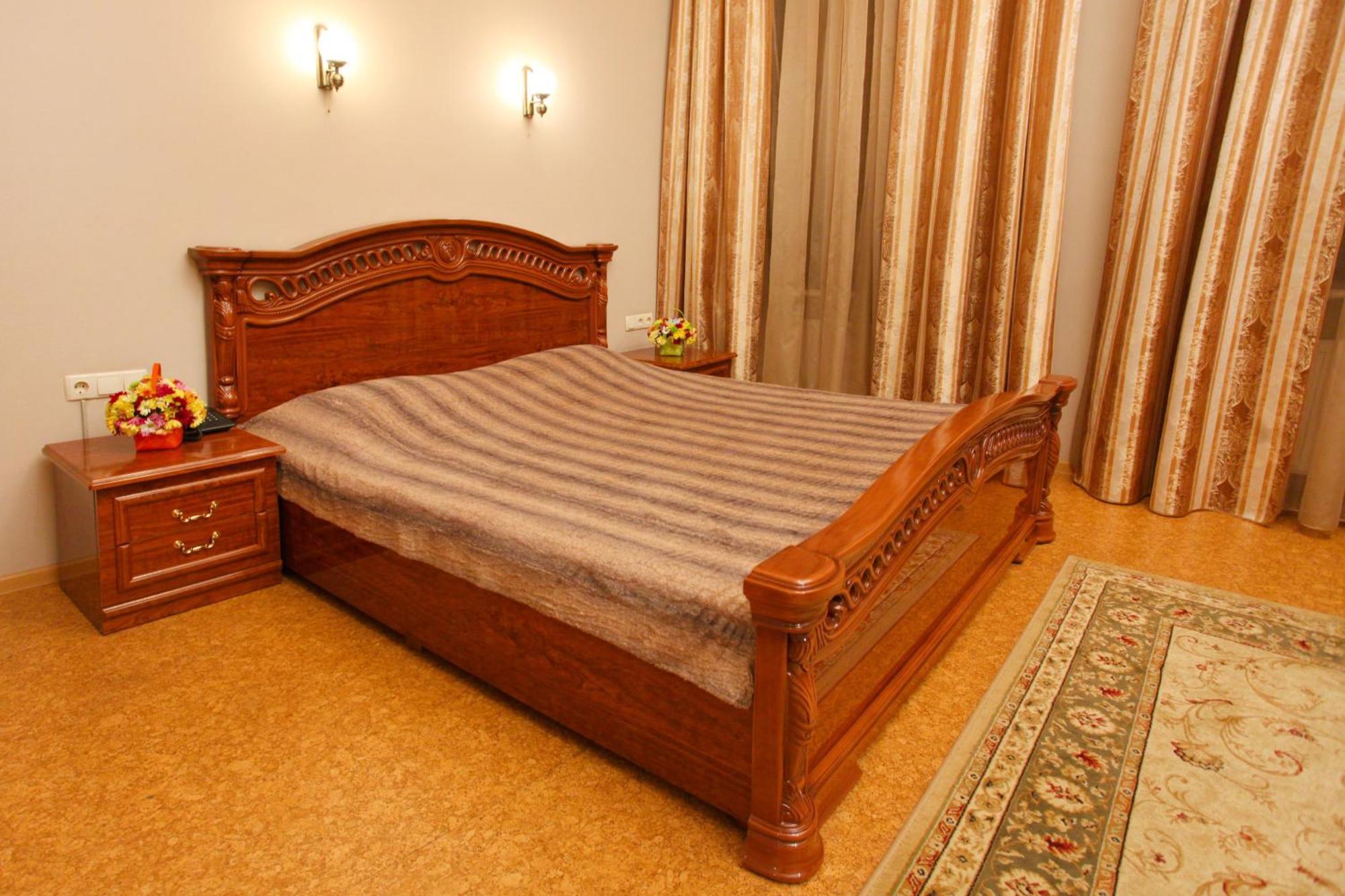 Ekaterina Hotel Oldenburg Bagian luar foto