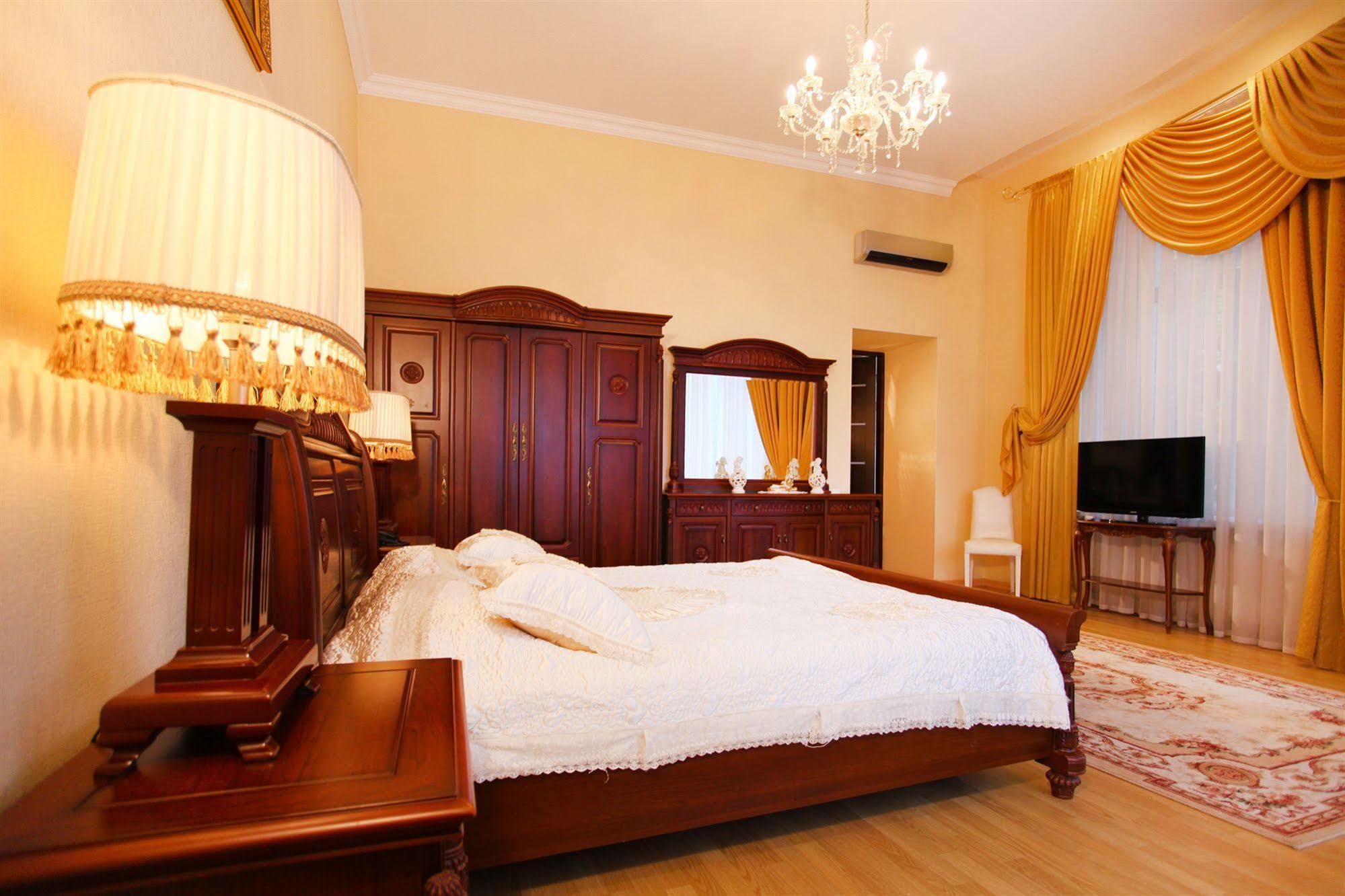 Ekaterina Hotel Oldenburg Bagian luar foto